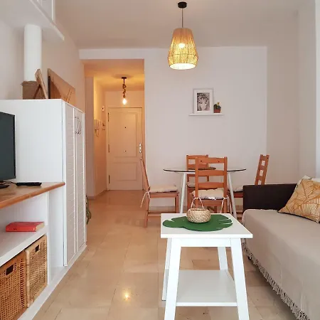 El Palm-mar. Great Terrace, Pool And Parking Apartman